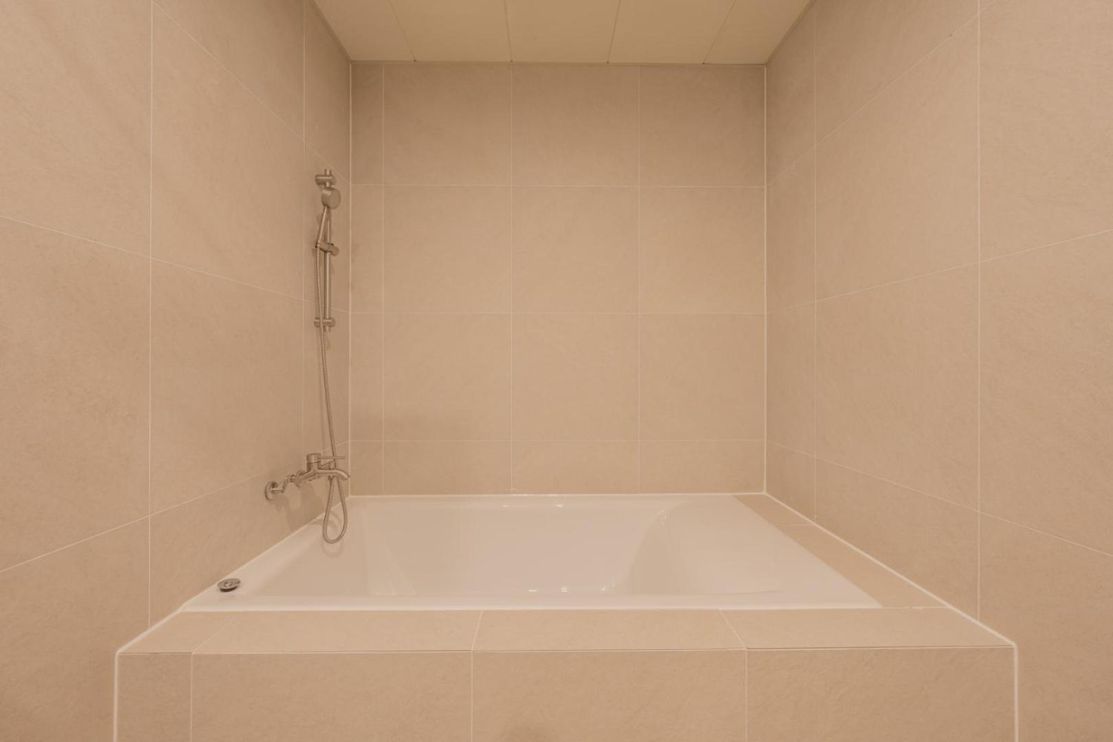 H-Avenue Hotel Munhyeon 釜山広域市 エクステリア 写真